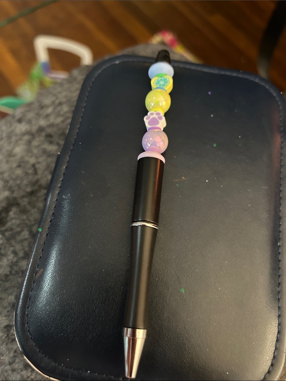 Beaded Kids Pen with Pastel Paw Charms - Black